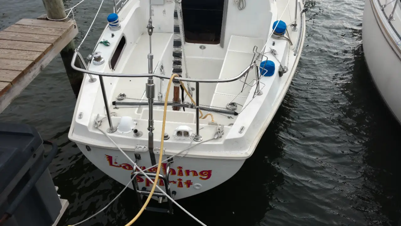 Rent this 30' Pearson on Anchor