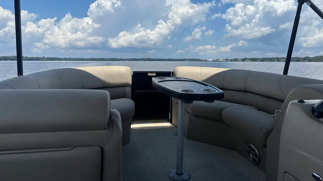 Rent this 22' Misty Harbor on Anchor