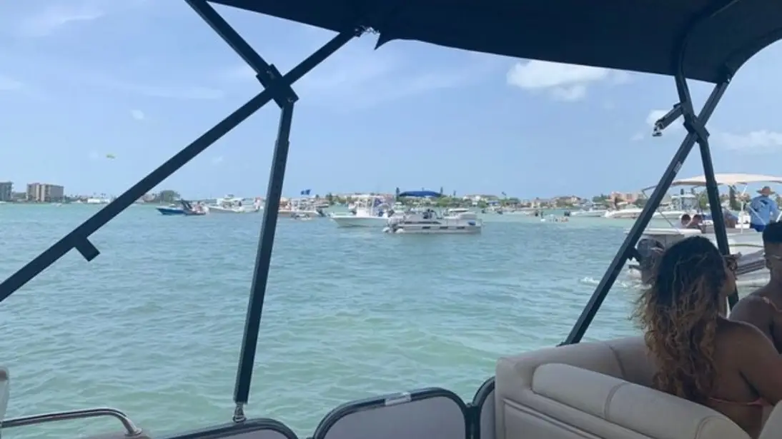 Rent this 22' Misty Harbor on Anchor