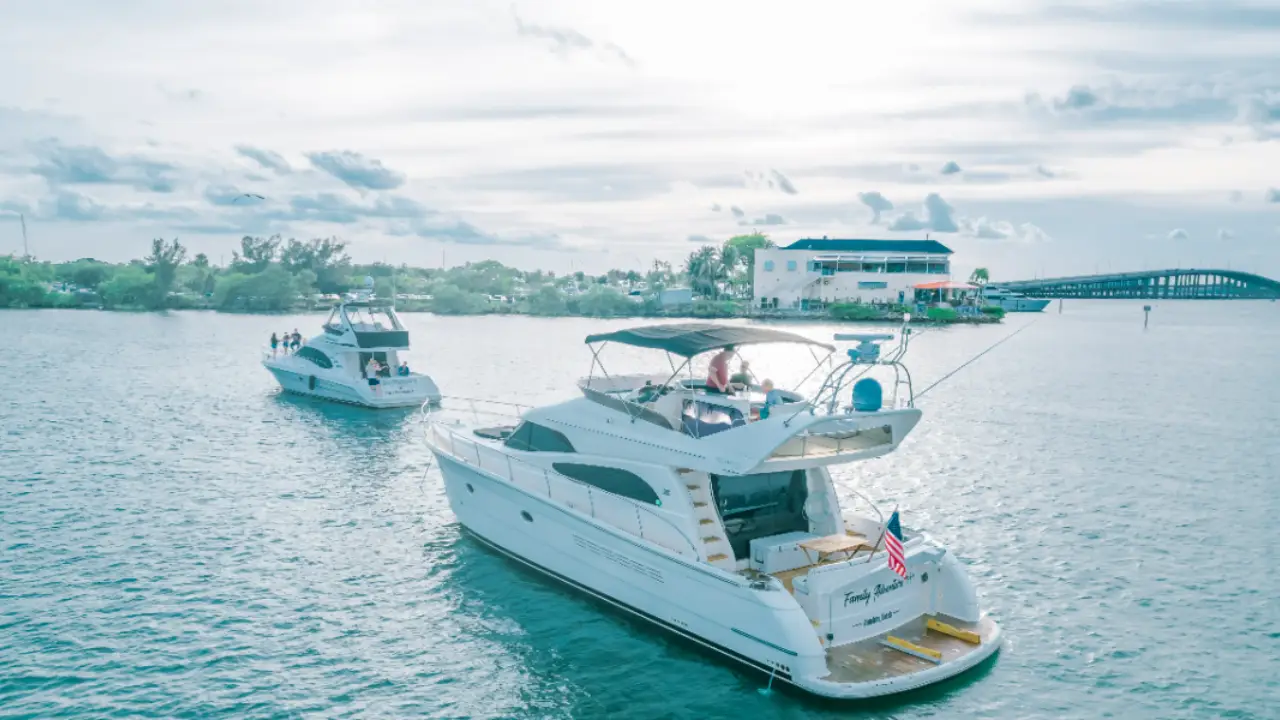 Rent this 60' Rodman on Anchor