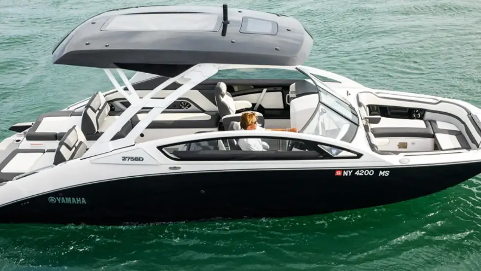 Rent this 27' Yamaha on Anchor